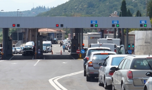 Ministria e Jashtme perditeson te dhenat: Kushtet per levizjen ne keto shtete